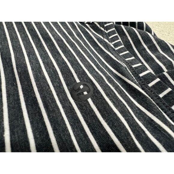 Lululemon Athletica Emerald Stripe Top Tee Long Sleeve Heathered Black Size 8 - Picture 9 of 9